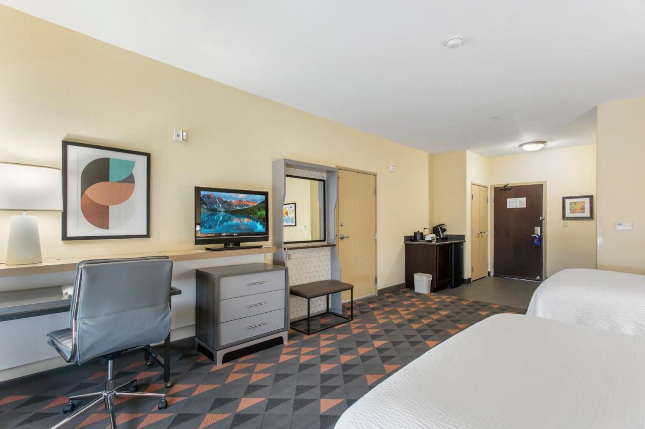 Holiday Inn Hotel & Suites Waco Northwest By Ihg Bellmead Ngoại thất bức ảnh