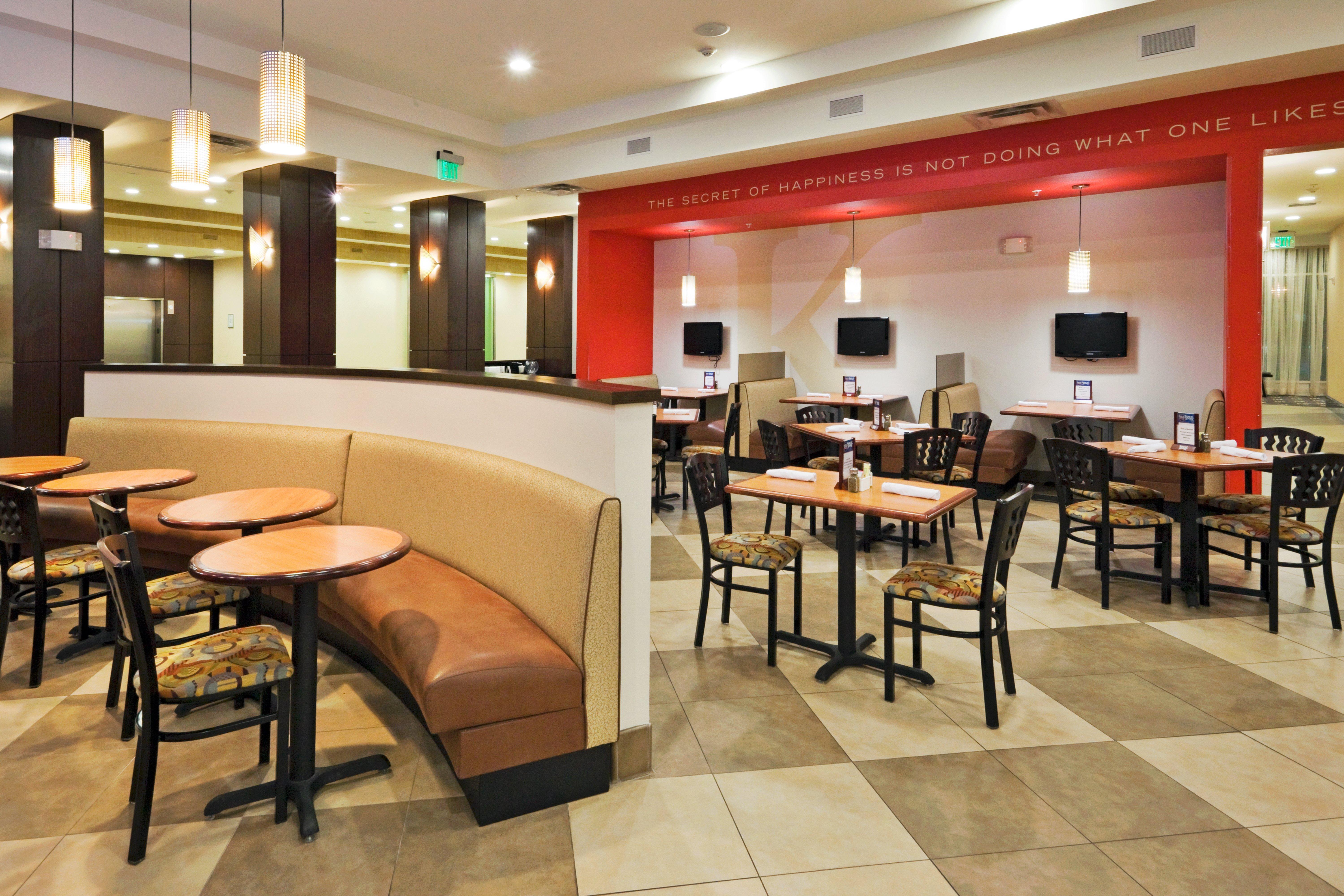 Holiday Inn Hotel & Suites Waco Northwest By Ihg Bellmead Ngoại thất bức ảnh